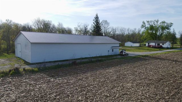 6100 Rogers Road NW, Cedar Rapids, IA 52405