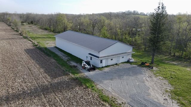 6100 Rogers Road NW, Cedar Rapids, IA 52405