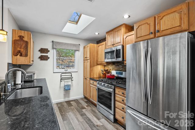 75 Wodigeasgohi Drive, Brevard, NC 28712