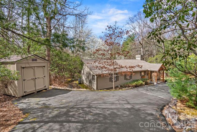 75 Wodigeasgohi Drive, Brevard, NC 28712