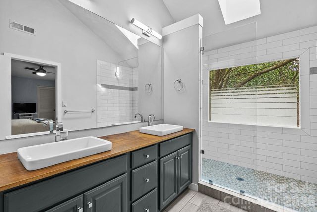 75 Wodigeasgohi Drive, Brevard, NC 28712