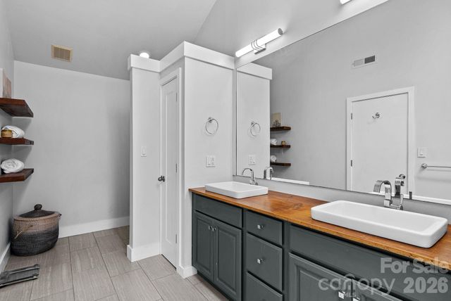 75 Wodigeasgohi Drive, Brevard, NC 28712