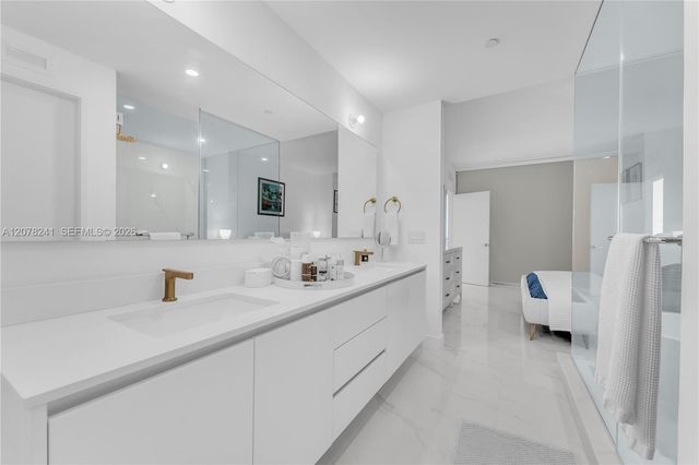 700 NE 24th Street 1405, Miami, FL 33137