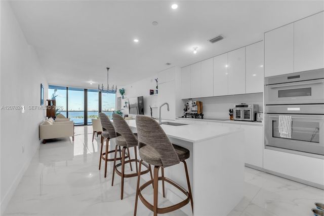 700 NE 24th Street 1405, Miami, FL 33137