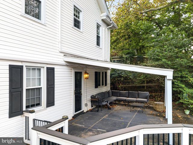 6822 LAWNTON ST, Philadelphia, PA 19128