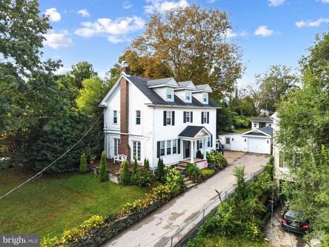 6822 LAWNTON ST, Philadelphia, PA 19128