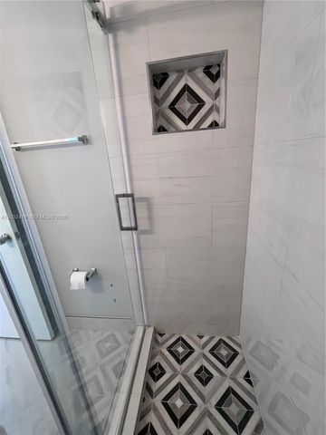 2834 W 75th Ter, Hialeah, FL 33018