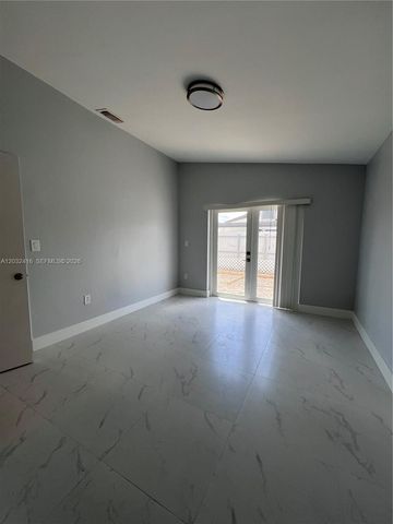 2834 W 75th Ter, Hialeah, FL 33018