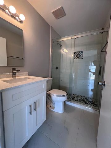 2834 W 75th Ter, Hialeah, FL 33018