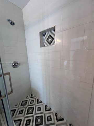2834 W 75th Ter, Hialeah, FL 33018