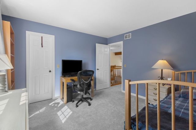 6402 Barn Swallow Court, Gurnee, IL 60031