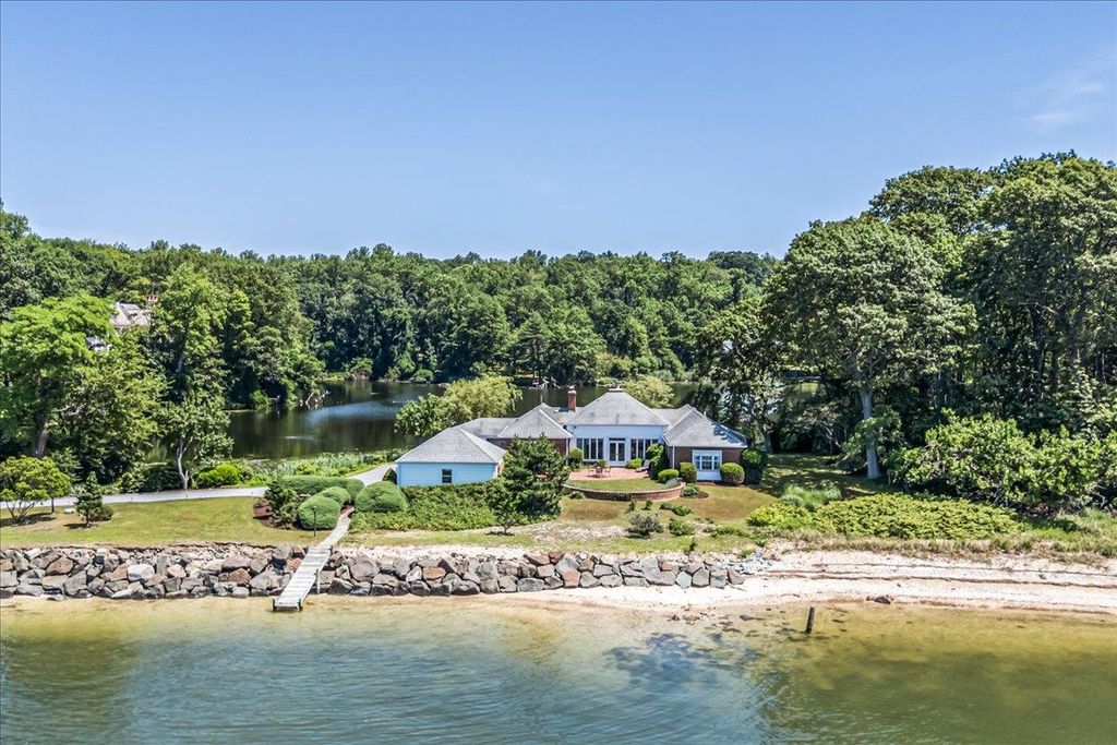 5 Turtle Lane, Lloyd Neck, NY 11743