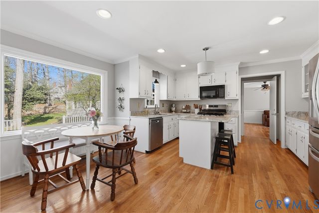 2210 Corner Rock Rd, Midlothian, VA 23113