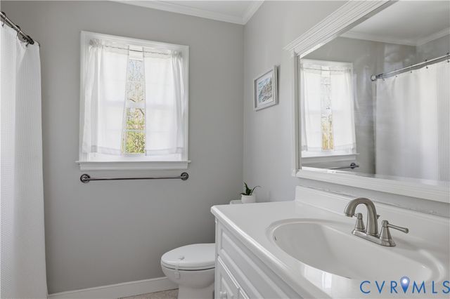 2210 Corner Rock Rd, Midlothian, VA 23113