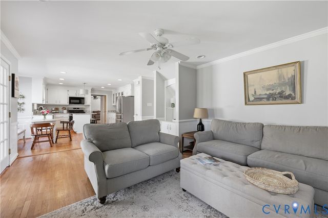 2210 Corner Rock Rd, Midlothian, VA 23113