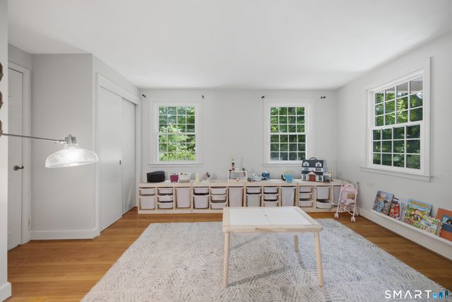 47 Westledge Road, Simsbury, CT 06092