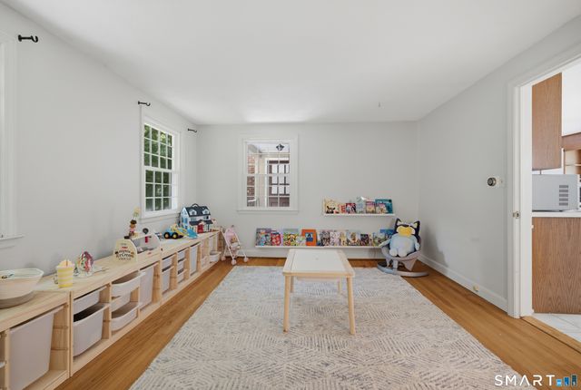 47 Westledge Road, Simsbury, CT 06092