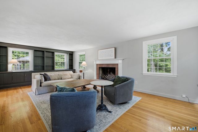 47 Westledge Road, Simsbury, CT 06092