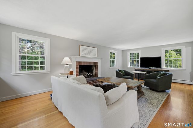 47 Westledge Road, Simsbury, CT 06092