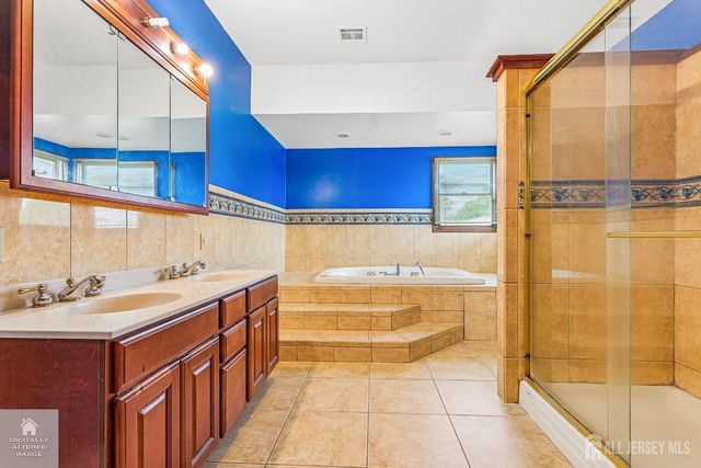 124 Sonora Avenue, Iselin, NJ 08830