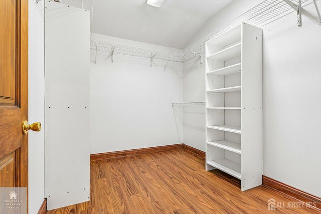 124 Sonora Avenue, Iselin, NJ 08830