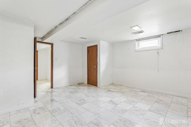 124 Sonora Avenue, Iselin, NJ 08830