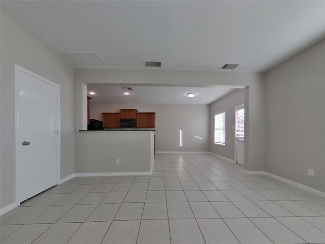 916 American Monarch Drive, La Marque, TX 77568