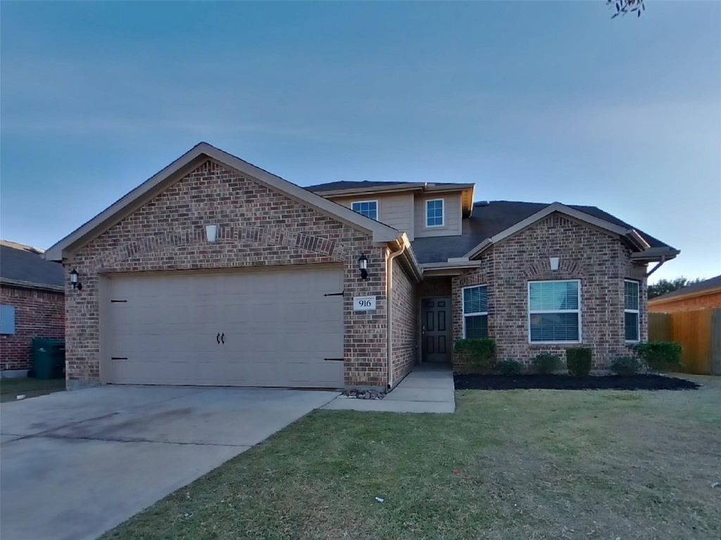 916 American Monarch Drive, La Marque, TX 77568