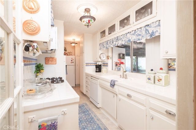 4600 Sunnyside Drive, Riverside, CA 92506