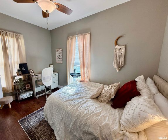 443 FIFER Street, Galesburg, IL 61401