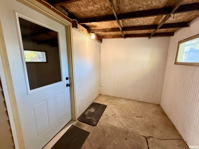 443 FIFER Street, Galesburg, IL 61401