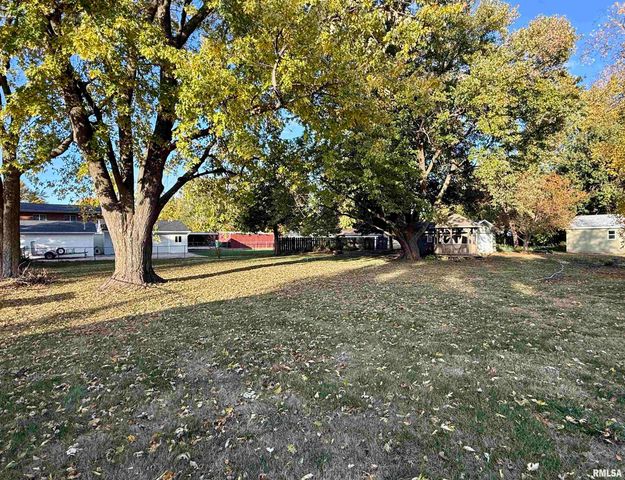 443 FIFER Street, Galesburg, IL 61401