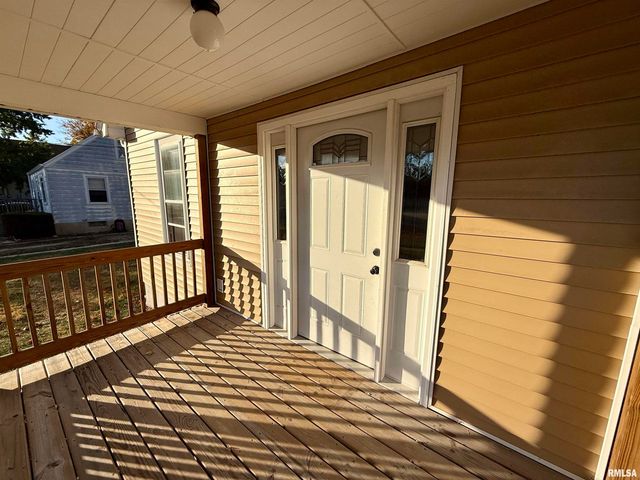 443 FIFER Street, Galesburg, IL 61401