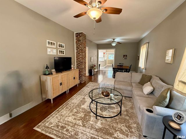 443 FIFER Street, Galesburg, IL 61401