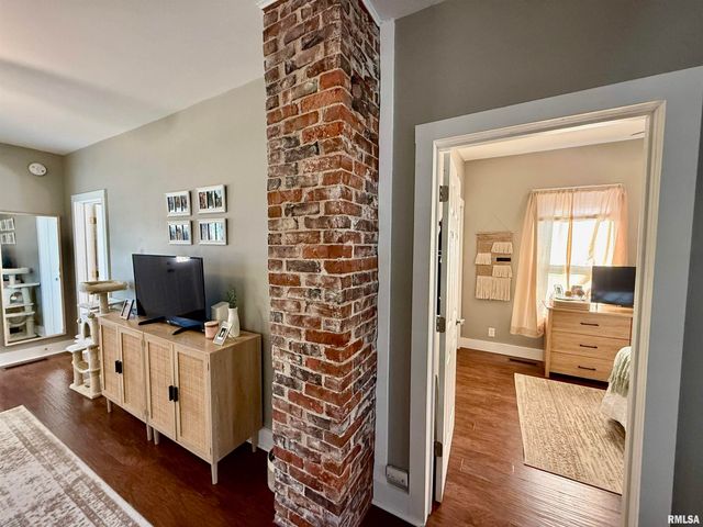 443 FIFER Street, Galesburg, IL 61401