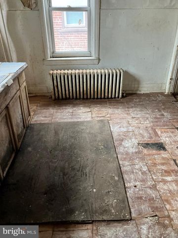 1233 CROSBY ST, Chester, PA 19013
