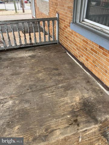 1233 CROSBY ST, Chester, PA 19013