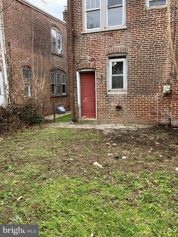 1233 CROSBY ST, Chester, PA 19013