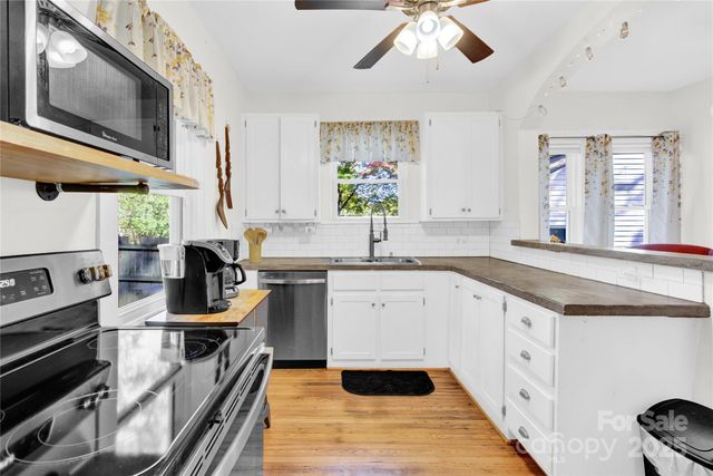 821 Wood Street, Statesville, NC 28677