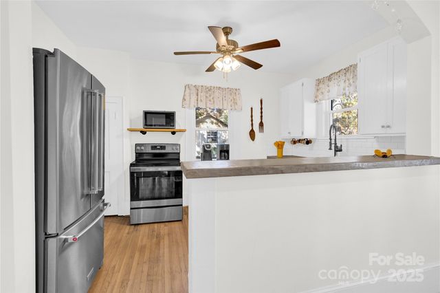 821 Wood Street, Statesville, NC 28677