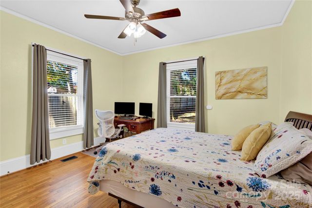 821 Wood Street, Statesville, NC 28677