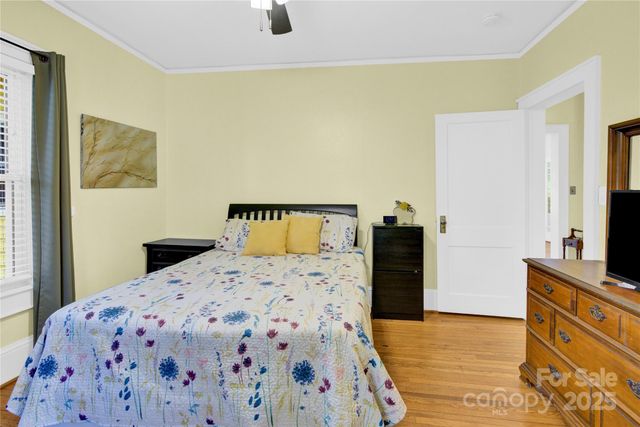 821 Wood Street, Statesville, NC 28677