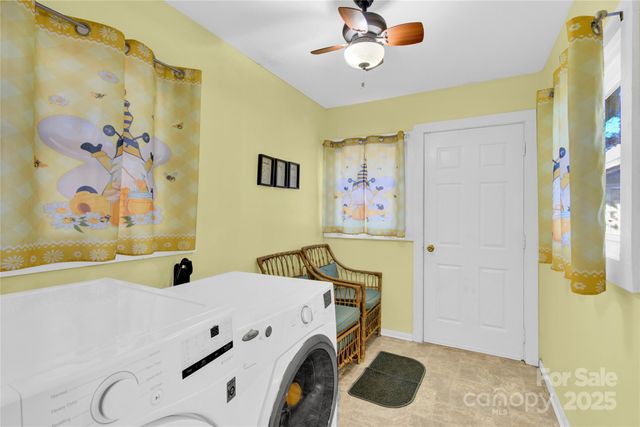 821 Wood Street, Statesville, NC 28677