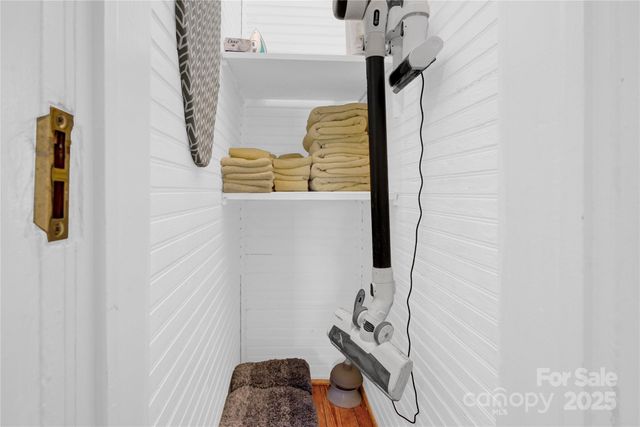 821 Wood Street, Statesville, NC 28677