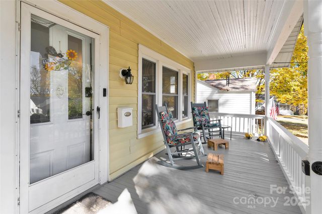 821 Wood Street, Statesville, NC 28677