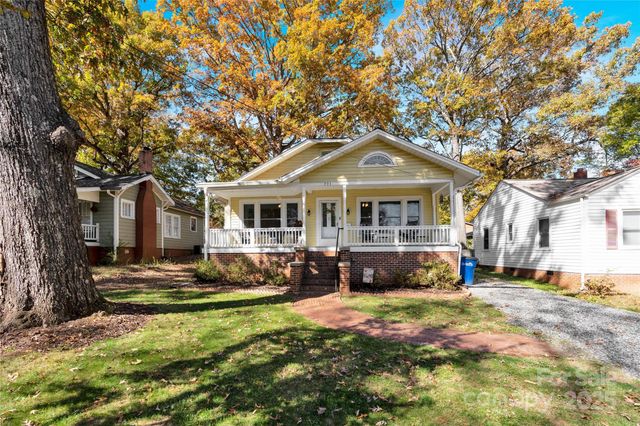 821 Wood Street, Statesville, NC 28677