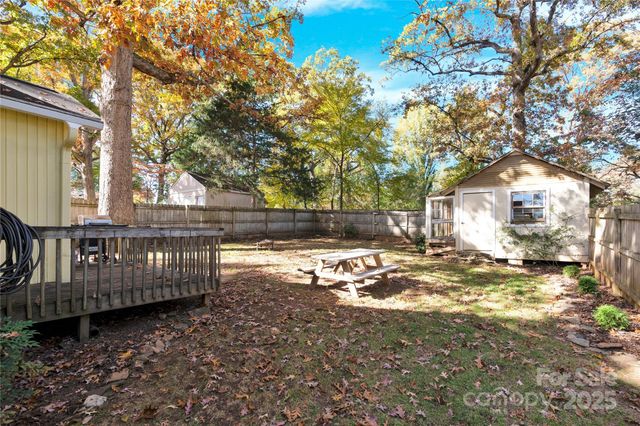 821 Wood Street, Statesville, NC 28677