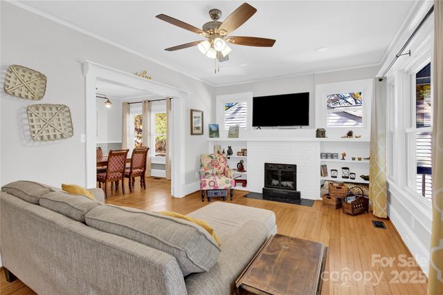 821 Wood Street, Statesville, NC 28677