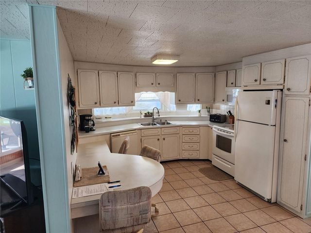 603 CYPRUS COURT, Bradenton, FL 34207