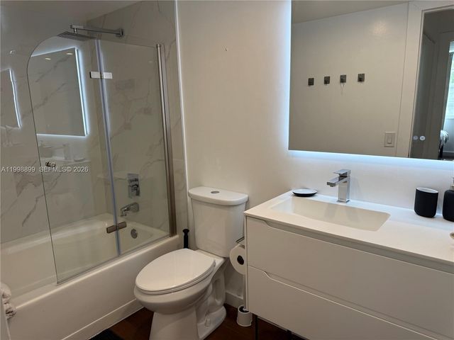 19555 E Country Club Dr 8602, Aventura, FL 33180